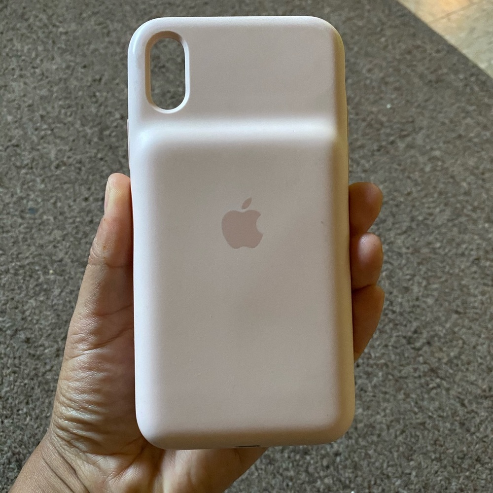 Apple charging case Iphone X